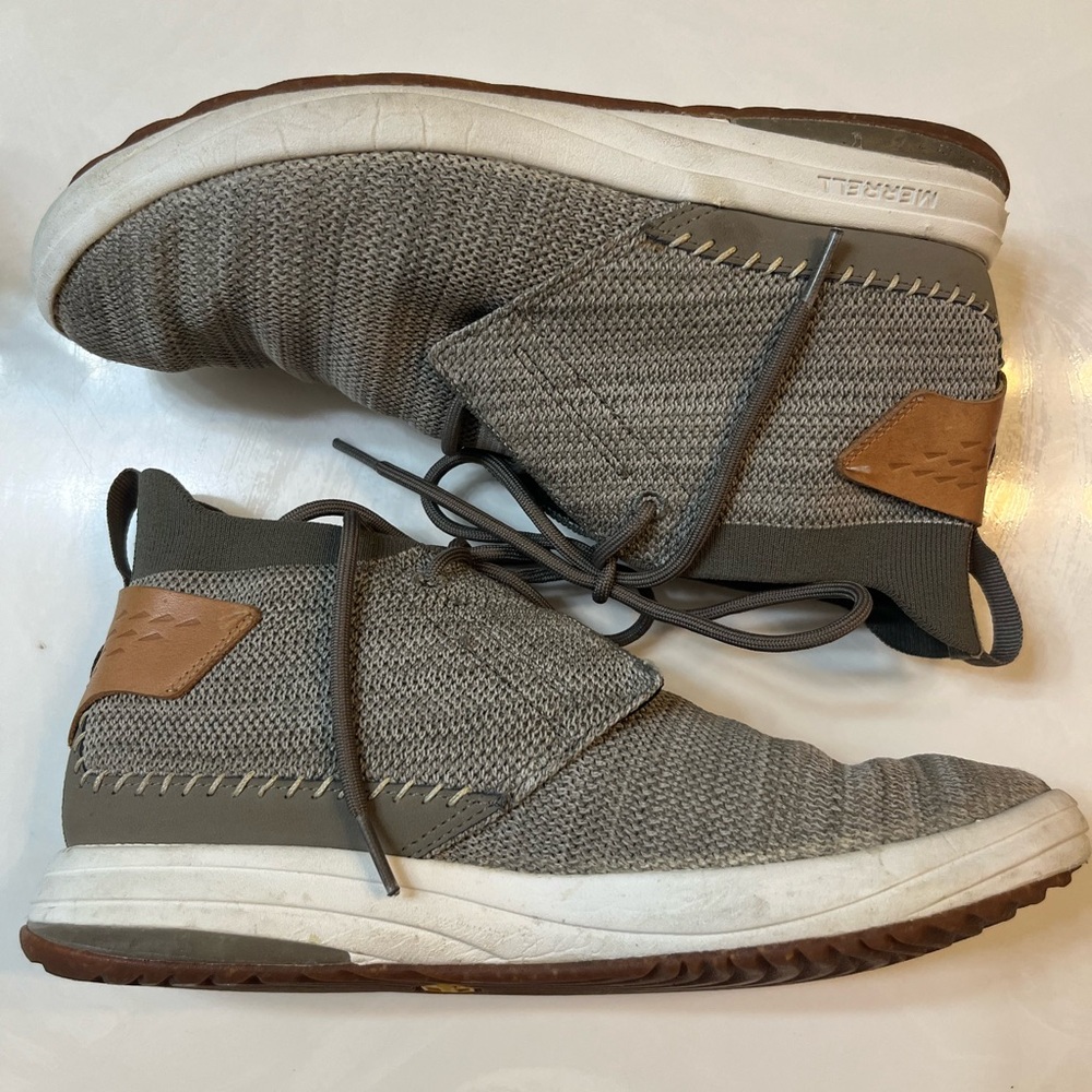 Used Women’s Merrell Gridway Mid Top Sneakers in color “Brindle”